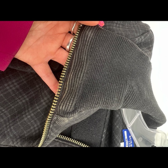 Burberry zip up sweater - Picture 10 of 10